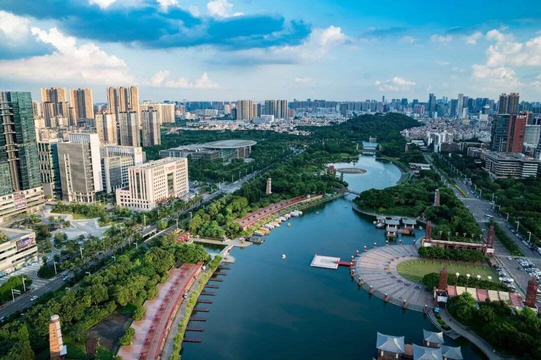 澳門正版免費(fèi)資源展望，邁向未來(lái)的精準(zhǔn)服務(wù)體驗(yàn)（2025展望），澳門正版資源展望，邁向精準(zhǔn)服務(wù)體驗(yàn)的未來(lái)之路（2025年展望）