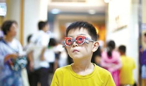 近視400度能否當兵？解讀視力標準與參軍條件，近視400度能否當兵？解讀視力標準與參軍要求限制
