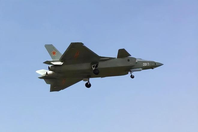 揭秘殲-22戰(zhàn)斗機(jī)的卓越性能與獨(dú)特優(yōu)勢，揭秘殲-22戰(zhàn)斗機(jī)的性能優(yōu)勢與獨(dú)特之處