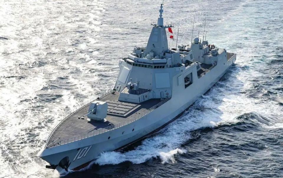 中國(guó)下一代重型驅(qū)逐艦，未來(lái)海防的堅(jiān)實(shí)支柱，中國(guó)下一代重型驅(qū)逐艦，未來(lái)海防的堅(jiān)實(shí)后盾
