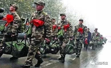 大學(xué)生當(dāng)兵最新政策，機遇與挑戰(zhàn)并存，大學(xué)生當(dāng)兵最新政策，機遇與挑戰(zhàn)的并存之路