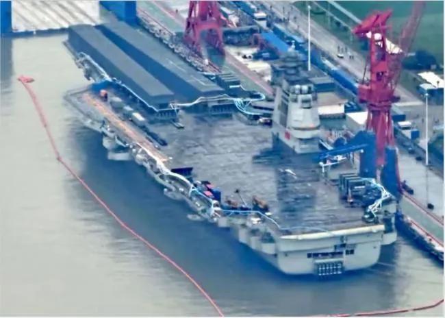 揭秘中國(guó)海軍的驕傲之作，004型航母，揭秘中國(guó)海軍的驕傲之作，004型航母重磅登場(chǎng)！