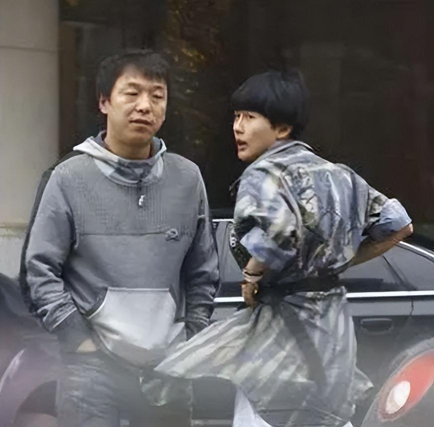 黃渤老婆的個(gè)人資料，揭秘背后的神秘面紗，黃渤老婆神秘面紗揭秘，個(gè)人資料顯示其非凡魅力