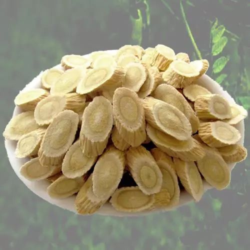 黨參黃芪搭配食用需謹(jǐn)慎，探究黨參黃芪一起食用的潛在風(fēng)險(xiǎn)與正確方法，黨參黃芪搭配食用需謹(jǐn)慎，探究潛在風(fēng)險(xiǎn)與正確食用方法