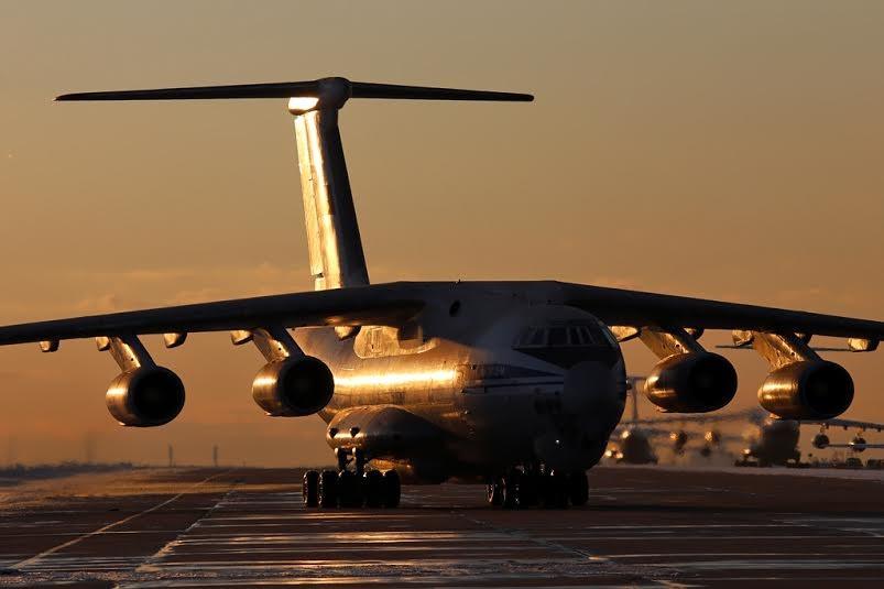 伊爾-76運輸機(jī)，航空巨無霸的傳奇故事，伊爾-76運輸機(jī)，航空巨無霸的輝煌傳奇