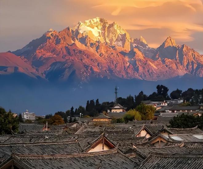 云南7日游攻略，探索美麗的云南風(fēng)光與文化底蘊(yùn)，云南7日游攻略，深度探索云南美景與文化底蘊(yùn)