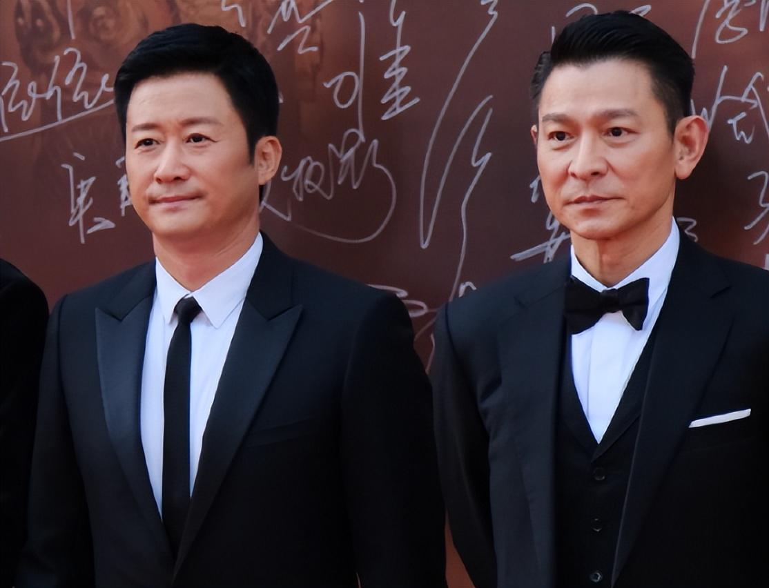 劉德華真實(shí)身高，揭秘天王巨星身高的真相，揭秘劉德華真實(shí)身高，天王巨星的身高真相