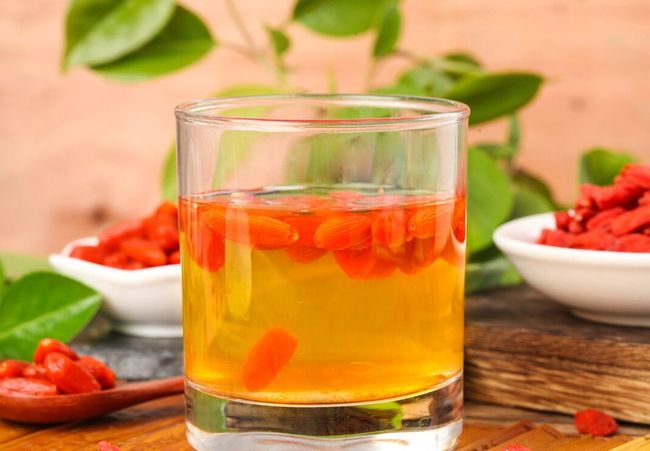 枸杞泡水喝有什么好處，枸杞泡水的好處，健康益處一覽