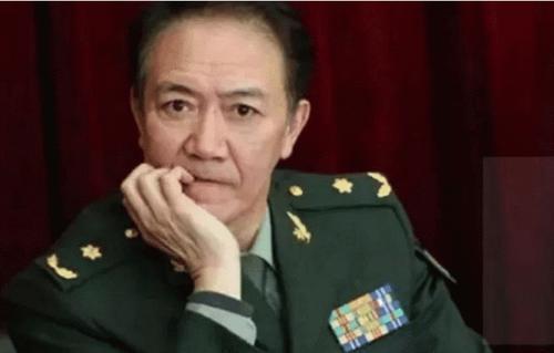 李幼斌個(gè)人資料軍銜詳解，李幼斌個(gè)人資料及軍銜詳解