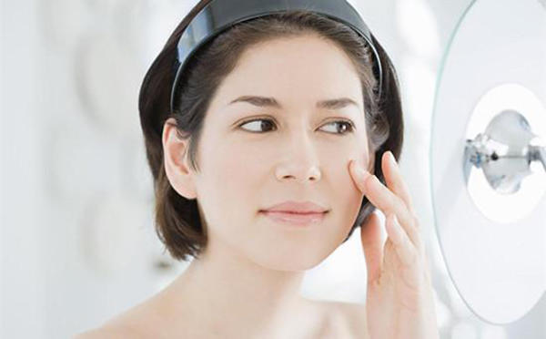 腎病早期眼睛浮腫照片，識(shí)別、理解與應(yīng)對(duì)，腎病早期眼睛浮腫詳解，識(shí)別、理解與應(yīng)對(duì)方法