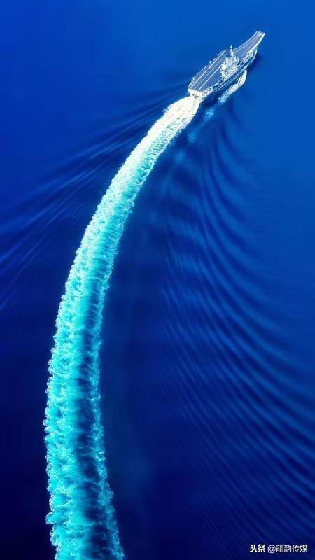 中國(guó)海軍航母最新消息，展現(xiàn)強(qiáng)大實(shí)力與不斷前行的步伐，中國(guó)海軍航母最新動(dòng)態(tài)，實(shí)力展現(xiàn)與不斷前行的步伐