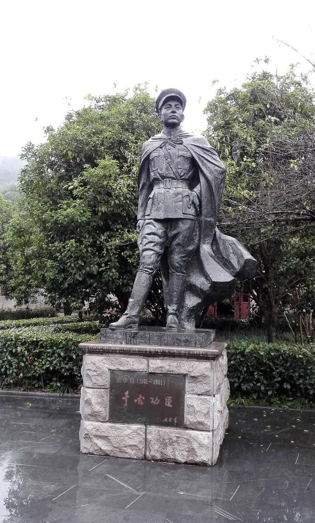 雪竇山風(fēng)景區(qū)，自然之美與人文之韻的完美融合，雪竇山風(fēng)景區(qū)，自然與人文的和諧融合之美