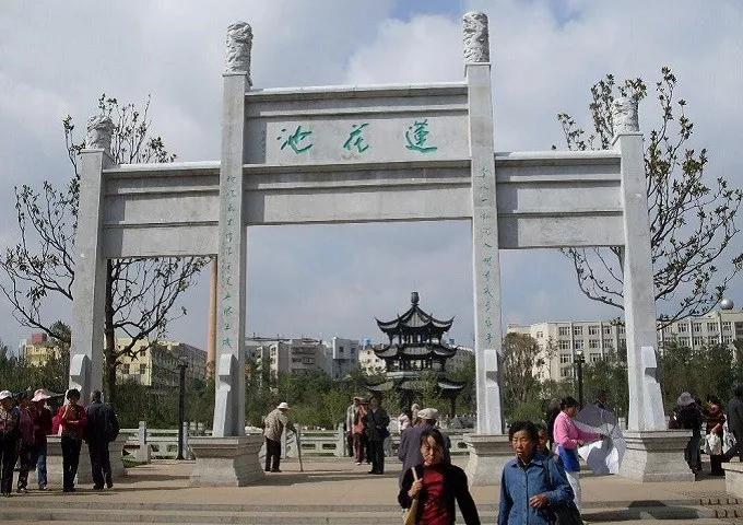 新奧門特免費(fèi)資料大全凱旋門，探索與發(fā)現(xiàn)之旅，新奧門特免費(fèi)資料大全，凱旋門探索與發(fā)現(xiàn)之旅