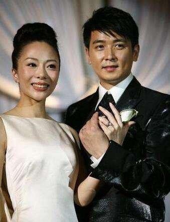 保劍鋒老婆何珈美好時(shí)光照片集錦，保劍鋒妻子何珈美好時(shí)光瞬間集錦