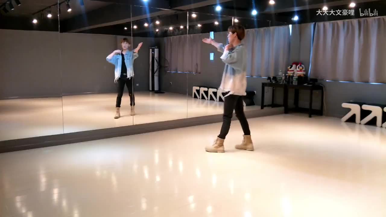 重溫歷史瞬間，2009年國慶盛典回放，重溫歷史瞬間，回顧2009年國慶盛典的回放時刻