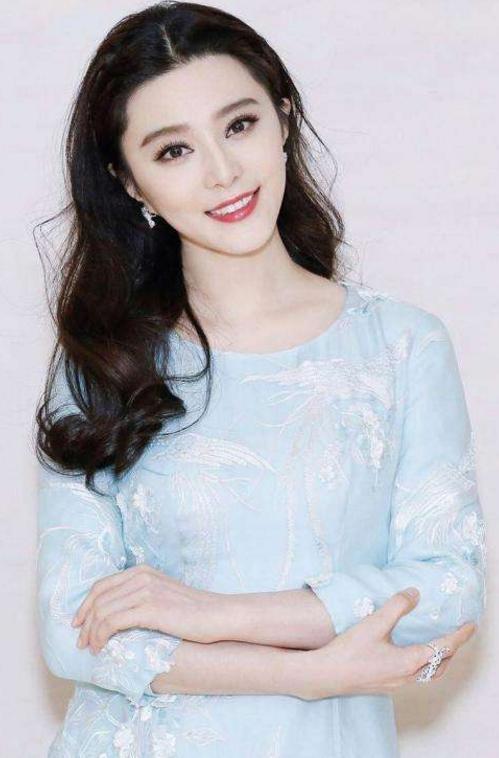 明星娛樂新聞近期視頻，熱門明星動態(tài)一網(wǎng)打盡，熱門明星娛樂新聞視頻，一網(wǎng)打盡最新動態(tài)