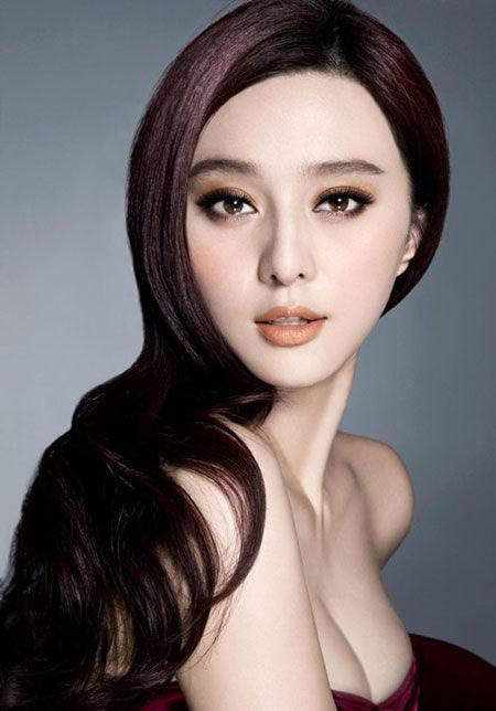 探索全球好看的女明星名字大全，一場(chǎng)星光璀璨的盛宴，全球女明星璀璨星光盛宴，美女明星名字大全探索