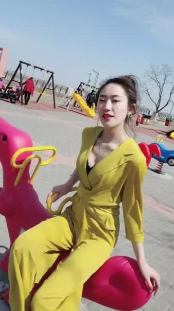 探索李小璐的魅力，一個無法忽視的好玩存在，李小璐的魅力探索，不容忽視的耀眼存在