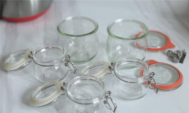 白發(fā)最怕一種克星，深度解析白發(fā)克星及其對(duì)抗策略，白發(fā)克星揭秘，對(duì)抗策略與深度解析