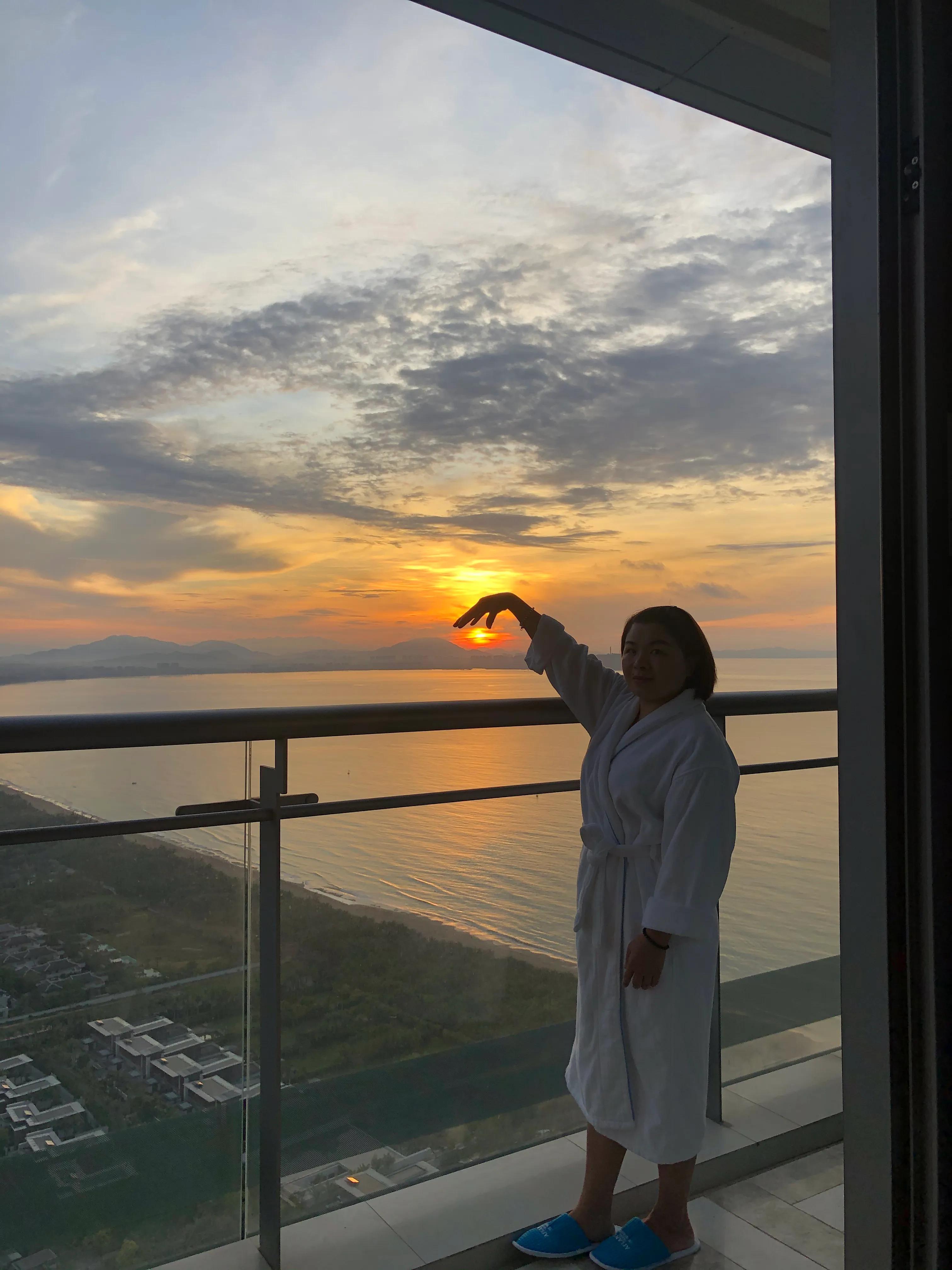 三亞度假勝地，亞龍灣與海棠灣住宿選擇深度解析，三亞度假勝地解析，亞龍灣與海棠灣住宿攻略對比