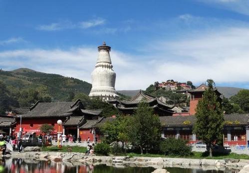 五臺(tái)山旅游指南，揭秘前往五臺(tái)山必須了解的禁忌，五臺(tái)山旅游指南，揭秘五臺(tái)山游覽必備禁忌知識(shí)