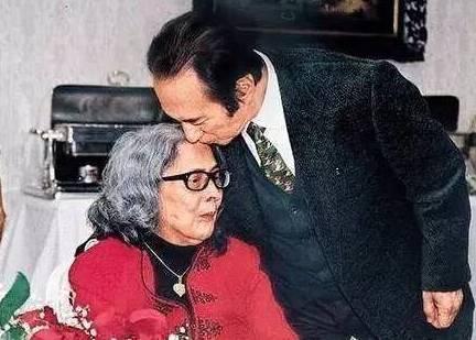 2004新澳門(mén)天天開(kāi)好彩大全正版——全面解析與回顧，澳門(mén)彩票解析與回顧，2004年天天好彩正版大全