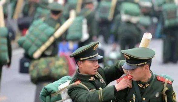 大學(xué)生當(dāng)兵需要什么條件，大學(xué)生當(dāng)兵的條件與要求，全面解讀報(bào)名資格