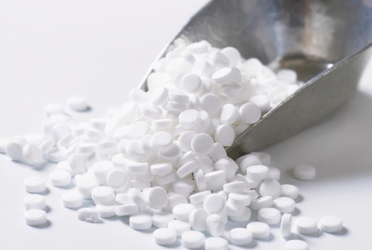 為什么醫(yī)生一般不開阿奇霉素？深入了解阿奇霉素的使用與限制，阿奇霉素的使用與限制，醫(yī)生為何一般不開阿奇霉素？